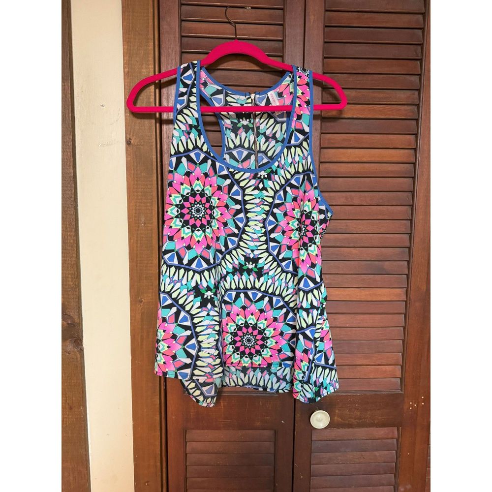 Multicolored Geometric Tank Top